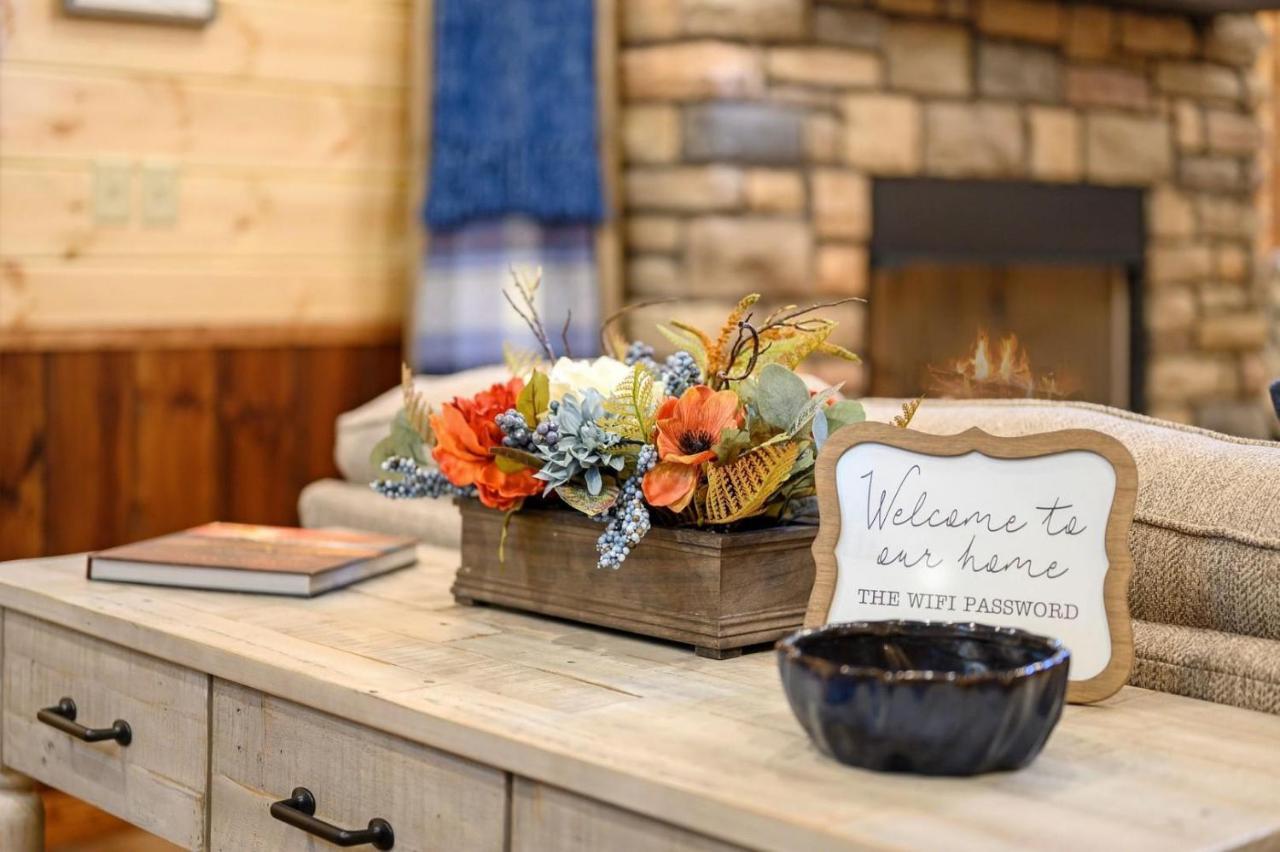 Large Luxury 2Br Cabin W Hot Tub Double Trouble Was Designed For Fun Comfort And Memories Minutes From Buzzling Hochatown And Beautiful Beaver Bend State Park Broken Bow Exterior photo
