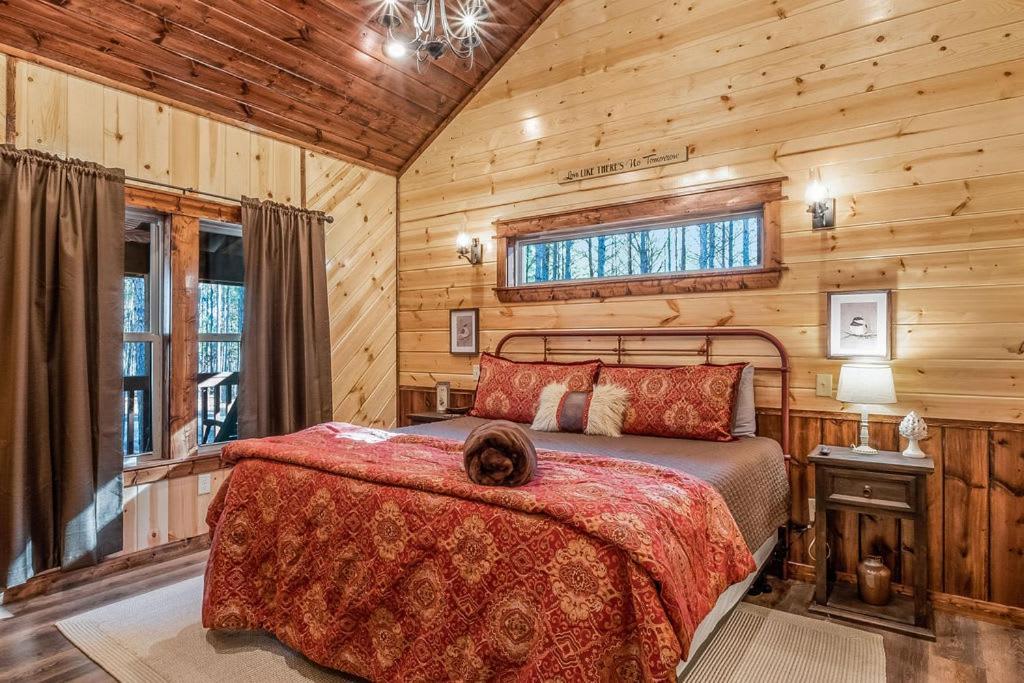 Large Luxury 2Br Cabin W Hot Tub Double Trouble Was Designed For Fun Comfort And Memories Minutes From Buzzling Hochatown And Beautiful Beaver Bend State Park Broken Bow Exterior photo