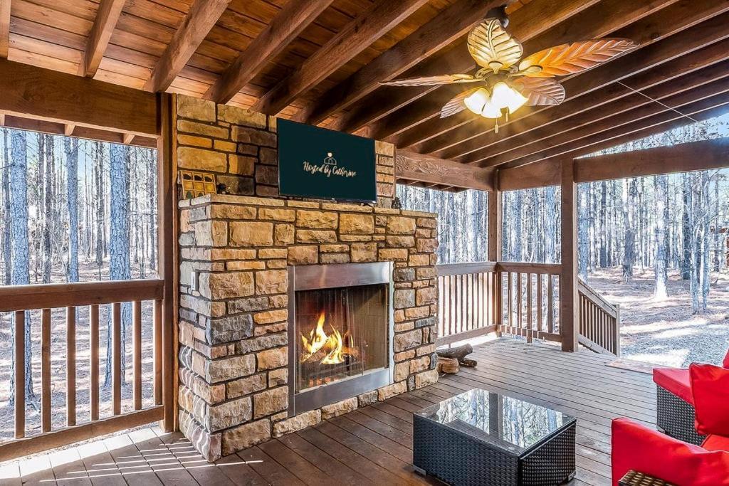 Large Luxury 2Br Cabin W Hot Tub Double Trouble Was Designed For Fun Comfort And Memories Minutes From Buzzling Hochatown And Beautiful Beaver Bend State Park Broken Bow Exterior photo
