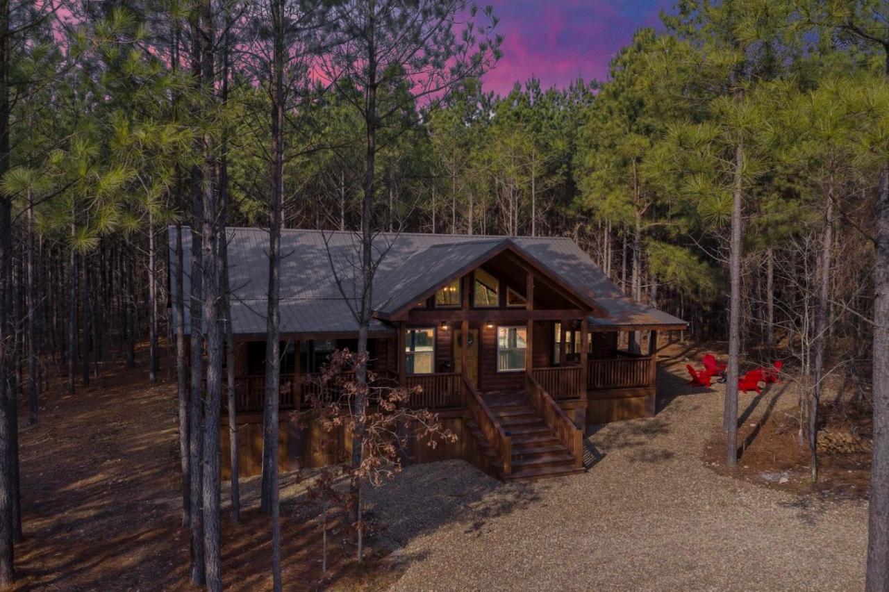 Large Luxury 2Br Cabin W Hot Tub Double Trouble Was Designed For Fun Comfort And Memories Minutes From Buzzling Hochatown And Beautiful Beaver Bend State Park Broken Bow Exterior photo