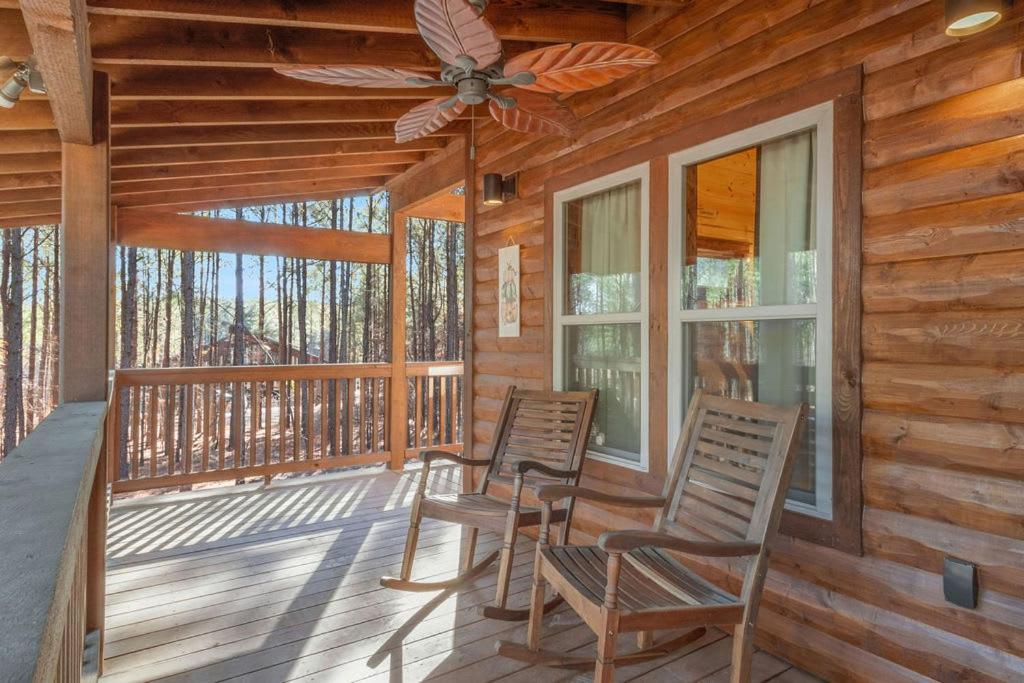 Large Luxury 2Br Cabin W Hot Tub Double Trouble Was Designed For Fun Comfort And Memories Minutes From Buzzling Hochatown And Beautiful Beaver Bend State Park Broken Bow Exterior photo