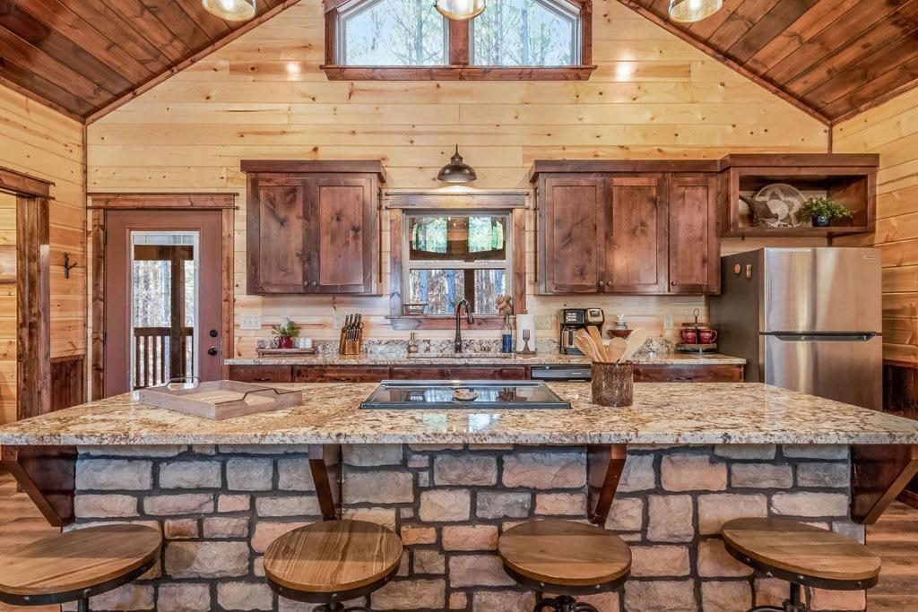 Large Luxury 2Br Cabin W Hot Tub Double Trouble Was Designed For Fun Comfort And Memories Minutes From Buzzling Hochatown And Beautiful Beaver Bend State Park Broken Bow Exterior photo