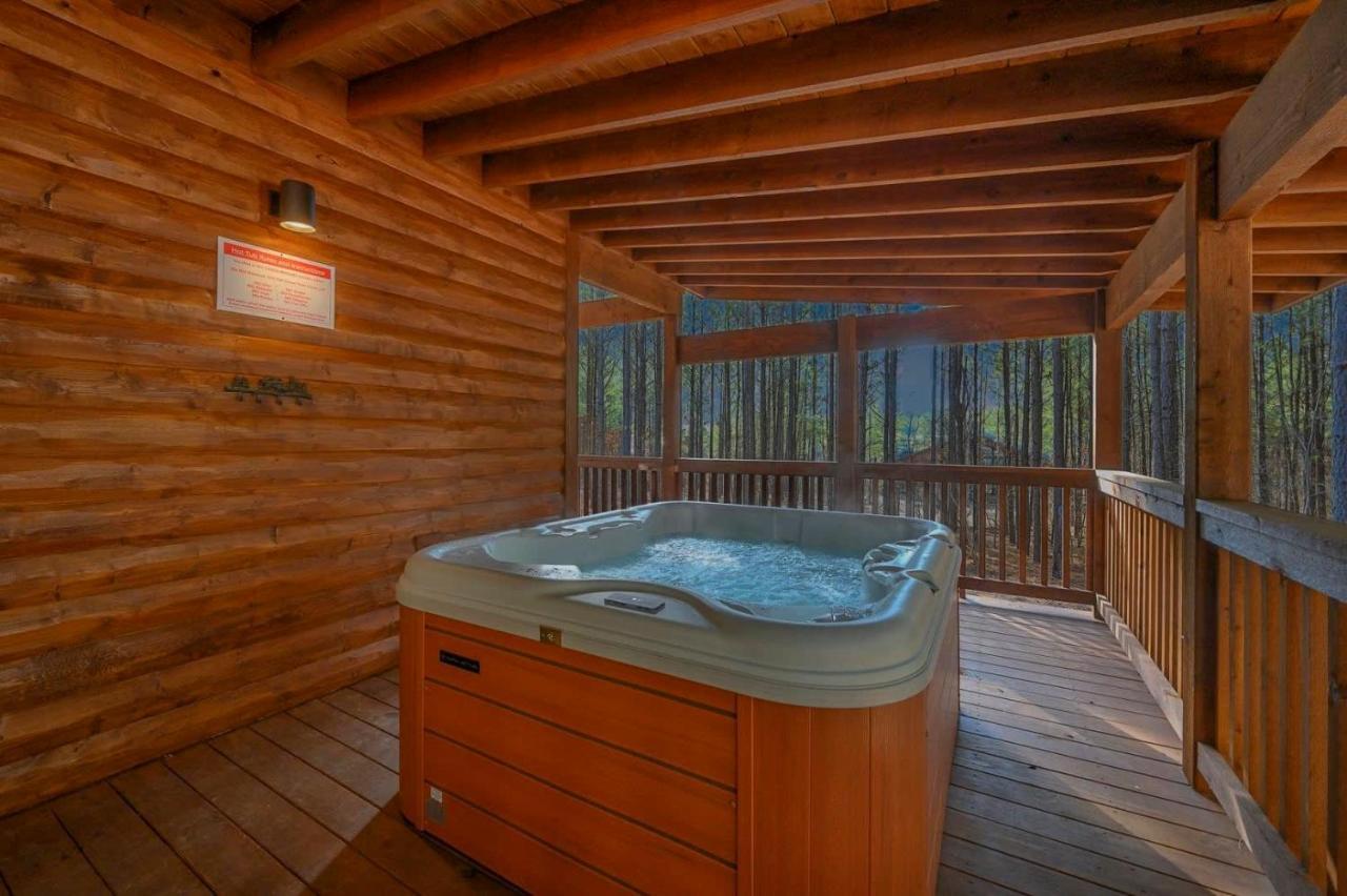 Large Luxury 2Br Cabin W Hot Tub Double Trouble Was Designed For Fun Comfort And Memories Minutes From Buzzling Hochatown And Beautiful Beaver Bend State Park Broken Bow Exterior photo