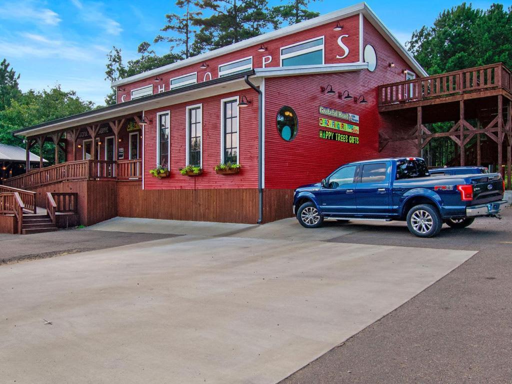Large Luxury 2Br Cabin W Hot Tub Double Trouble Was Designed For Fun Comfort And Memories Minutes From Buzzling Hochatown And Beautiful Beaver Bend State Park Broken Bow Exterior photo