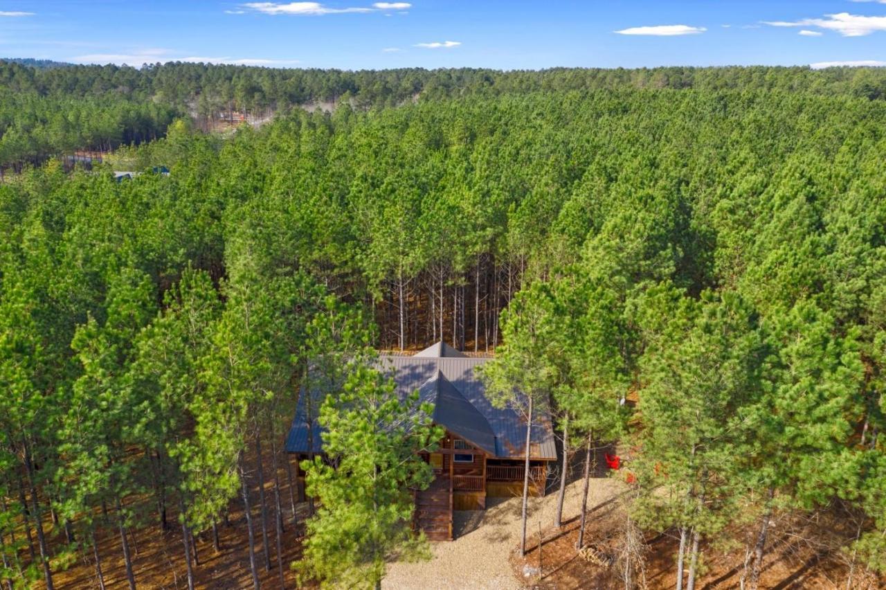 Large Luxury 2Br Cabin W Hot Tub Double Trouble Was Designed For Fun Comfort And Memories Minutes From Buzzling Hochatown And Beautiful Beaver Bend State Park Broken Bow Exterior photo