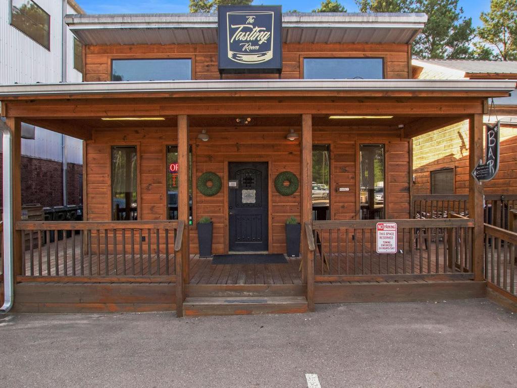 Large Luxury 2Br Cabin W Hot Tub Double Trouble Was Designed For Fun Comfort And Memories Minutes From Buzzling Hochatown And Beautiful Beaver Bend State Park Broken Bow Exterior photo